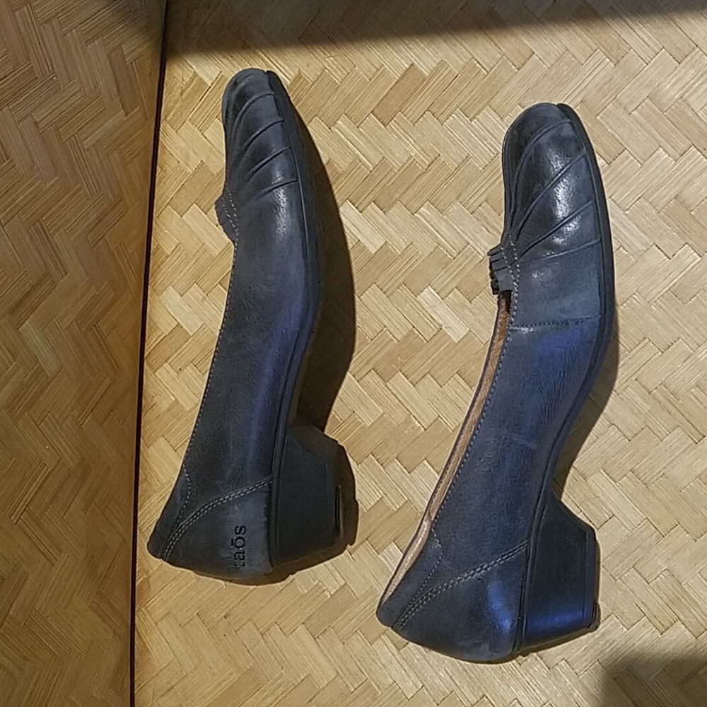 Taos blue leather shoes